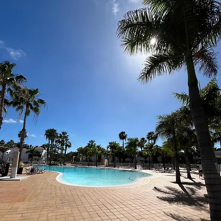 Seasons Oasis Apartment *