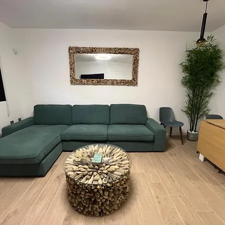 Seasons Oasis شقة كوراليهو